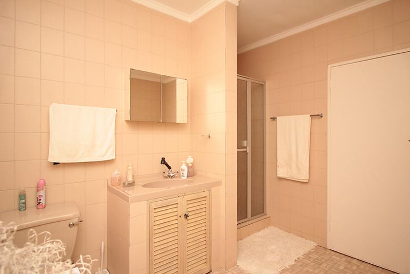 4 Bedroom Property for Sale in Hartenbos Heuwels Western Cape